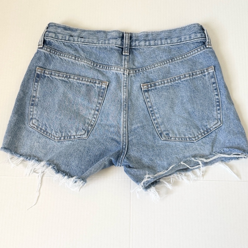 GAP Stride Short - Picture 4 of 6